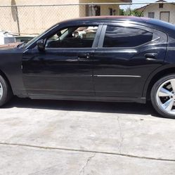 08 Charger R/T For Sale $6500 Obo 190k  