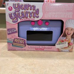 Yum Yum Easy Bake Oven 