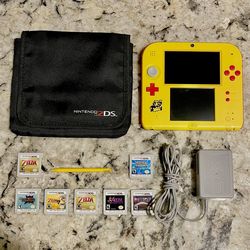 Nintendo 2DS Mario maker edition with pouch, stylus and charger