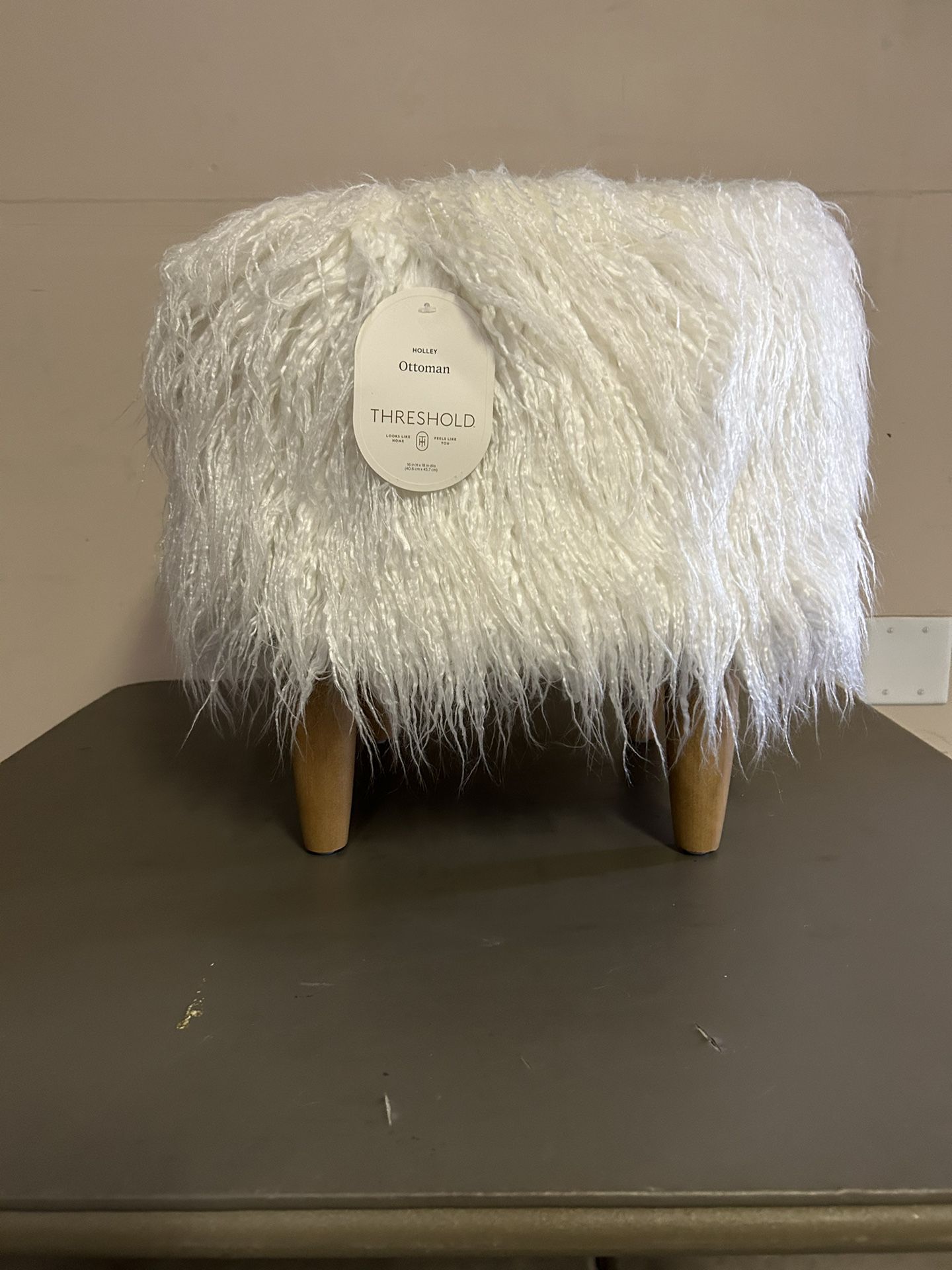 (NEW WITH TAGS) White Fluffy Ottoman
