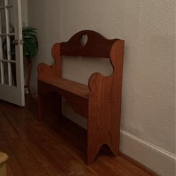 Colonial Bench Seat