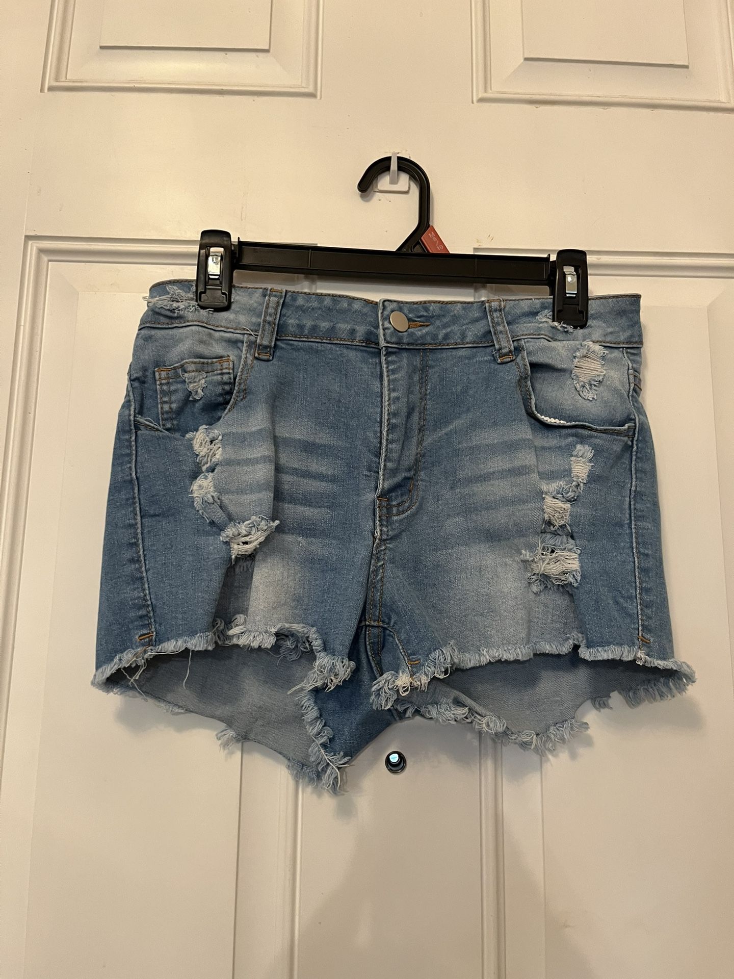 SHEIN Jean Shorts. Hardly Worn. Size XL. Excellent Condition 