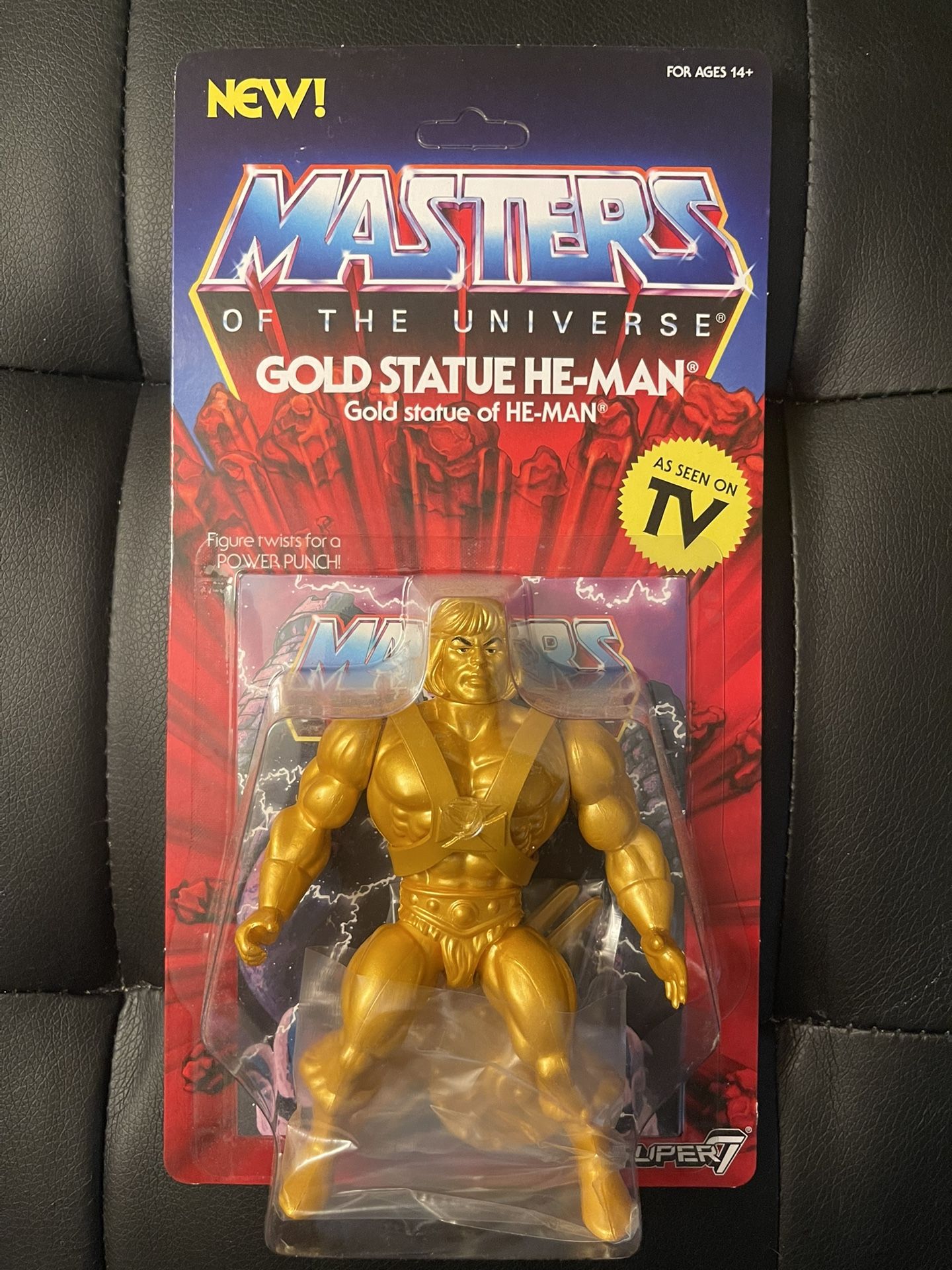 MOTU - Super 7 - Gold Statue He-Man