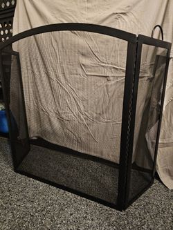 3 Panel Black Iron Fire Screen New Condition