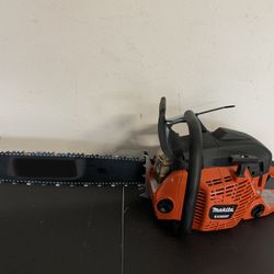 Makita Chainsaw 