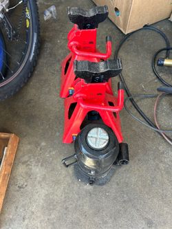 Mac stands 3 ton and husky bottle jack