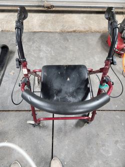 Walker with seat