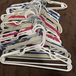 Baby’s Hangers 
