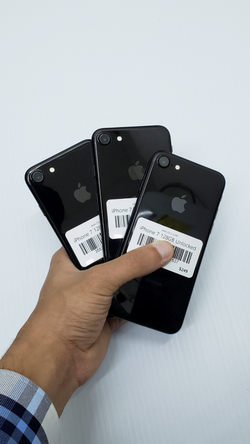 Apple iPhone 7 128GB / 32GB