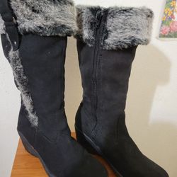Ladies Black Boots Size 9
