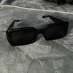 GUESS WOMEN SUNGLASSES NO BOX NEW