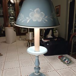 Neat Looking VINTAGE  ALL METAL LAMP  BLUE AND WHITE ABOUT  21 INCHES TALL 