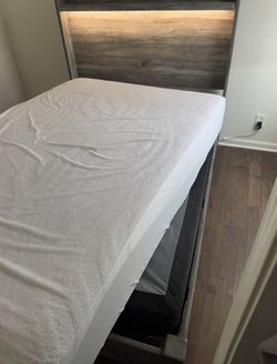 Bed frame & mattress