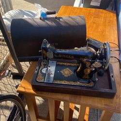 Sewing Machine - Vintage