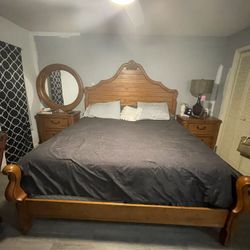 KING size hardwood bedroom set