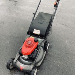 Honda Commercial Gas Self Propelled Lawnmower 