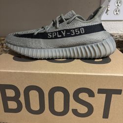 Yeezy 350 Granite 🔥 Size 10.5 