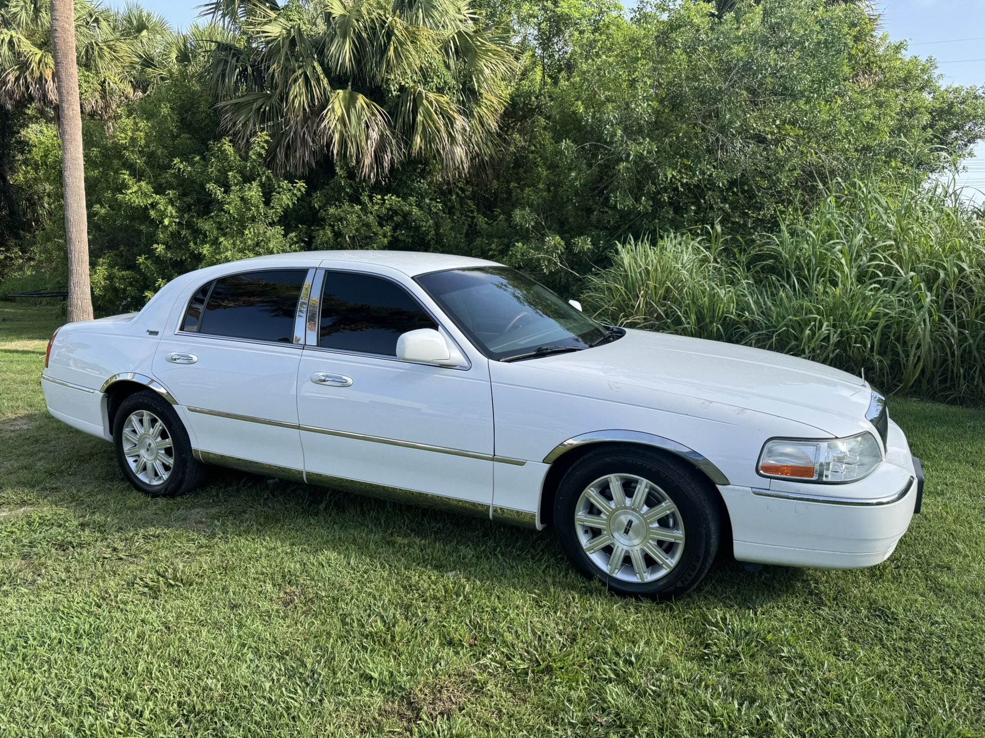2008 Lincoln Town Car