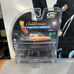 Greenlight 1/64 scale California Lowriders 1972 Chevy C10
