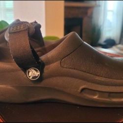 Men's Black Crocs Slip On.  They are a  Mule and Clog Slip Ons. 

Size 8M