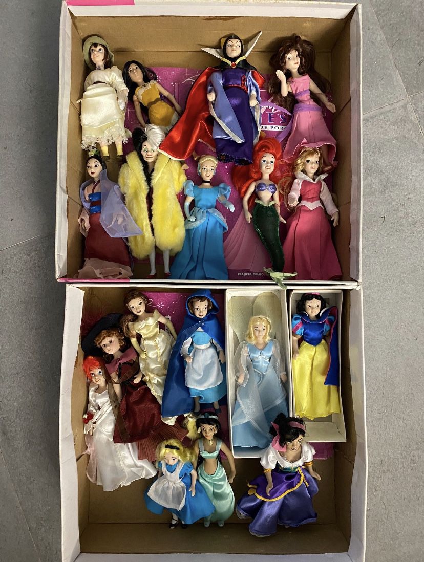 Porcelain Disney Princesses and Villains 