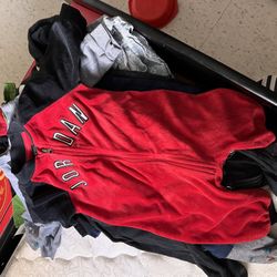 13 Pieces Of Boys Clothing Size 6-9mnths