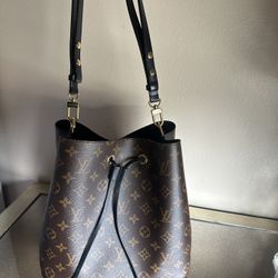 Louis Vuitton NéoNoé MM Bag 