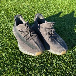 Yeezy V2 350 Cinder