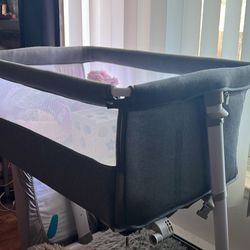 Baby bassinet 