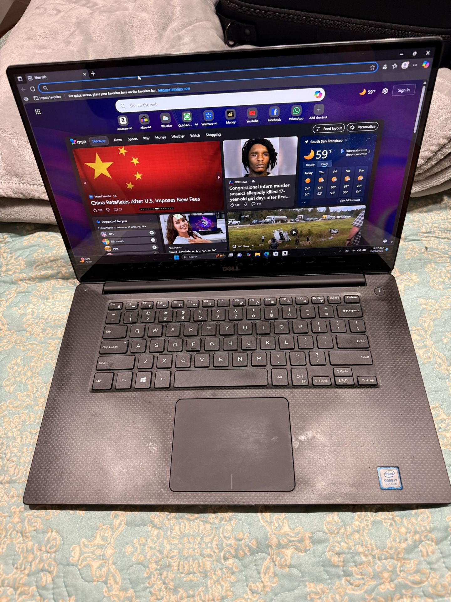 Dell XPS 15 9560 I7 7th Generation 2.80GHZ 16gb Of Ram 500gb Flash Drive Running Windows 11