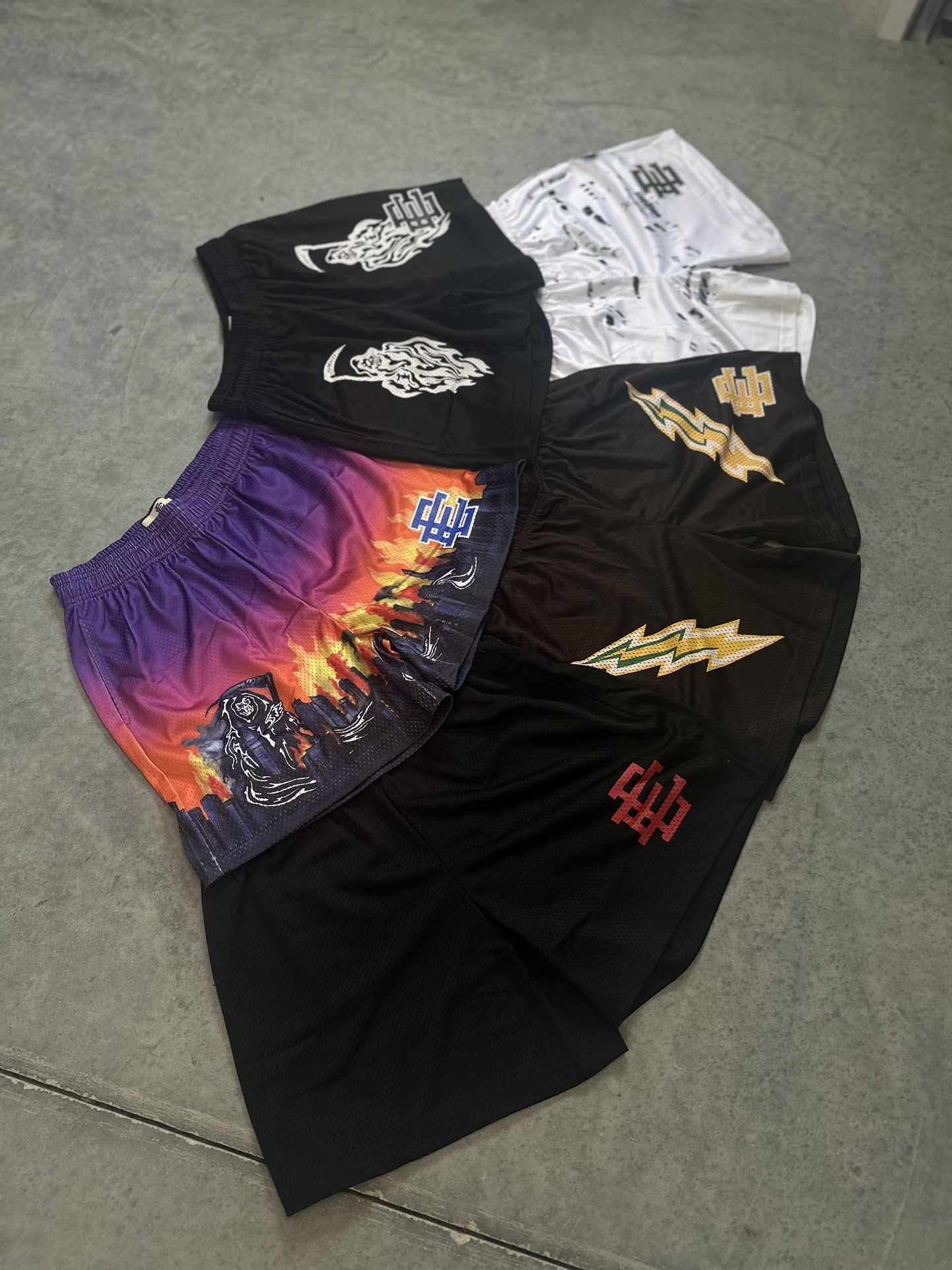 Multiple Sizes | ERIC EMANUAL SHORTS