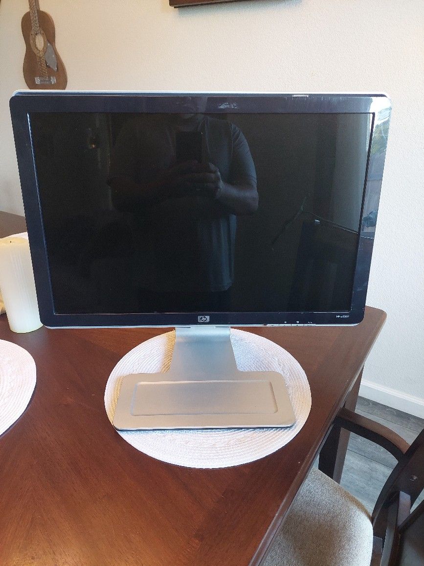 Hp 22" Monitor