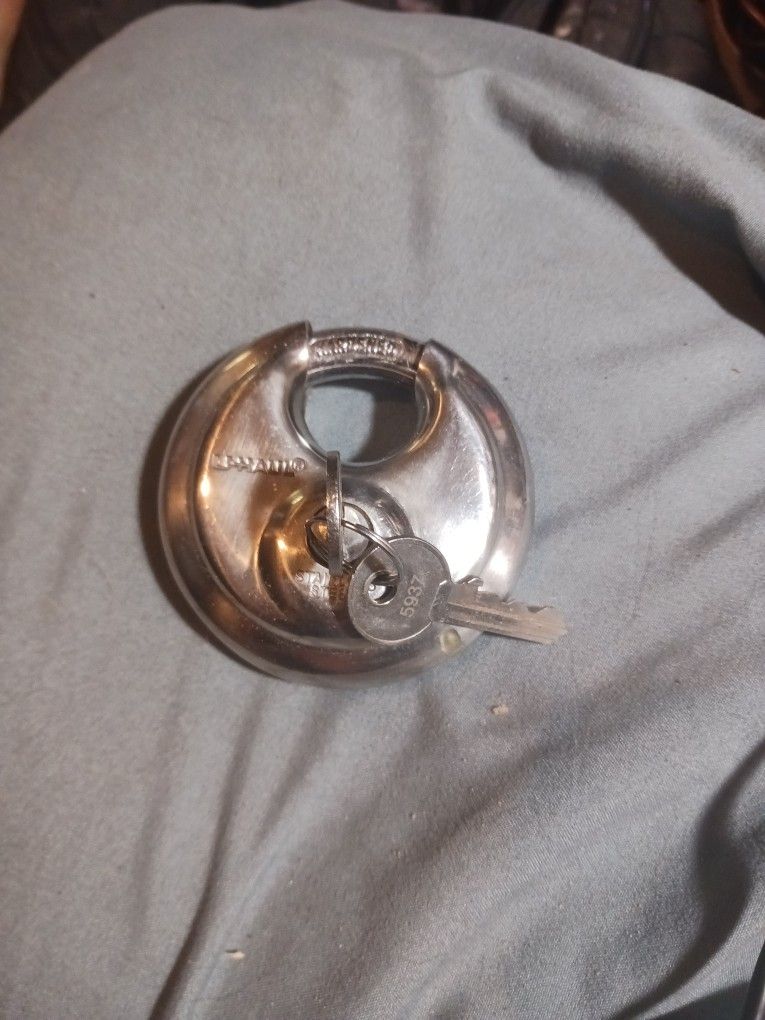 Uhaul Lock