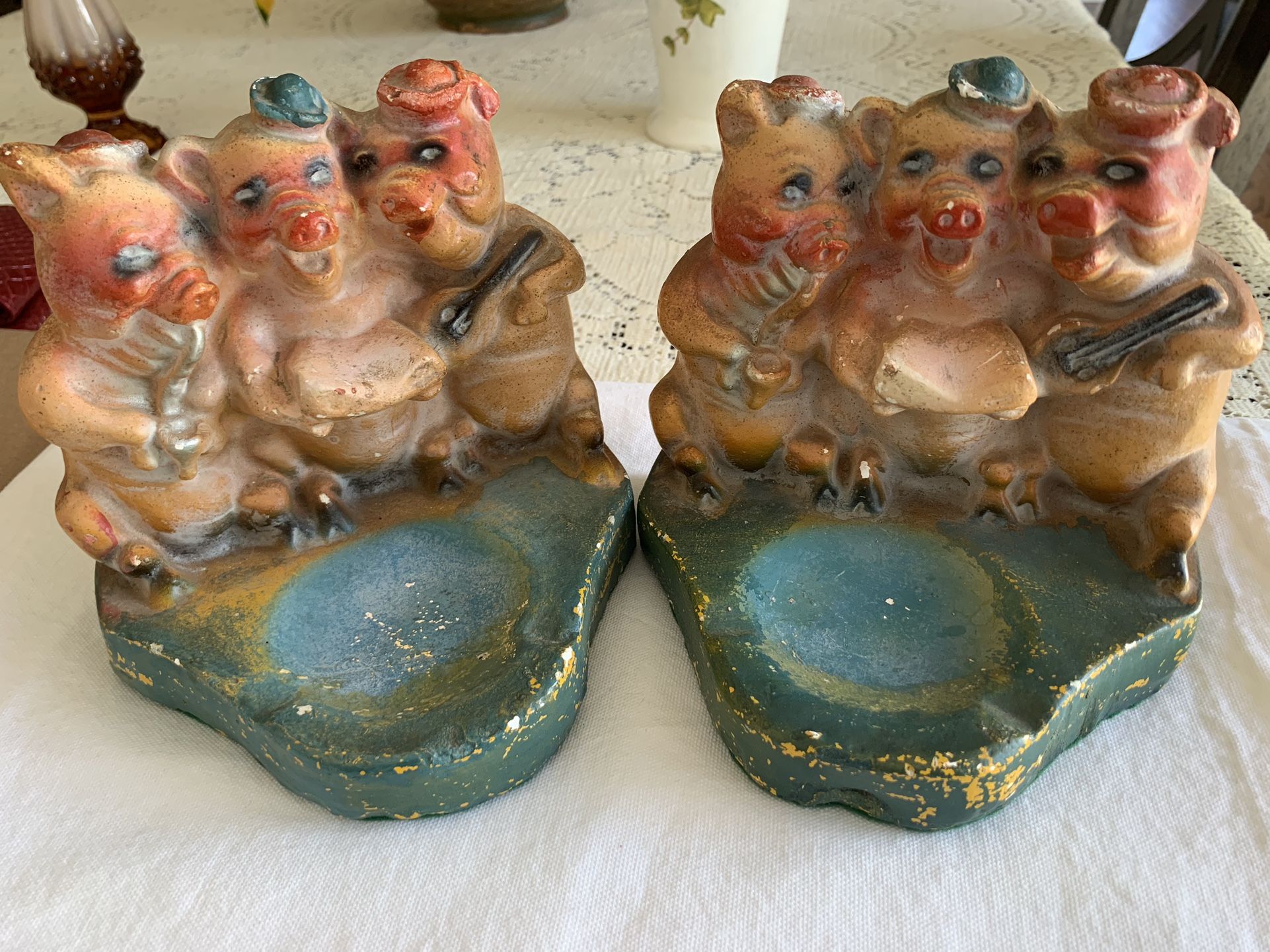Antique 3 little pigs Chalk ware Bookends Ashtray