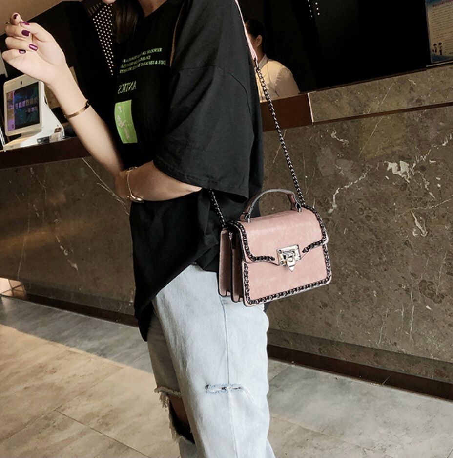 Handbag chain lock blush pink womens shoulder Luxury