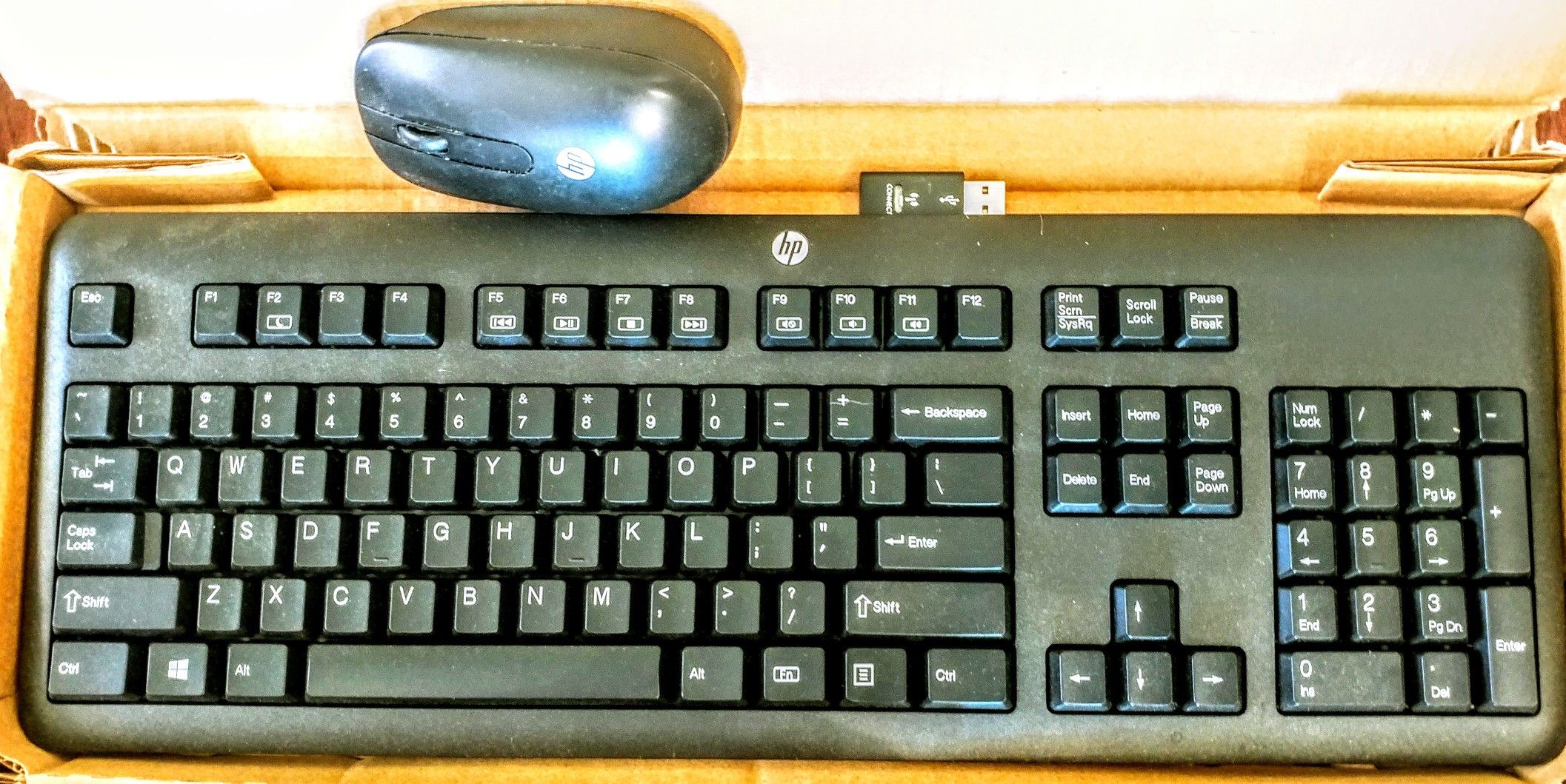 HP Wireless Computer keyboard with mouse