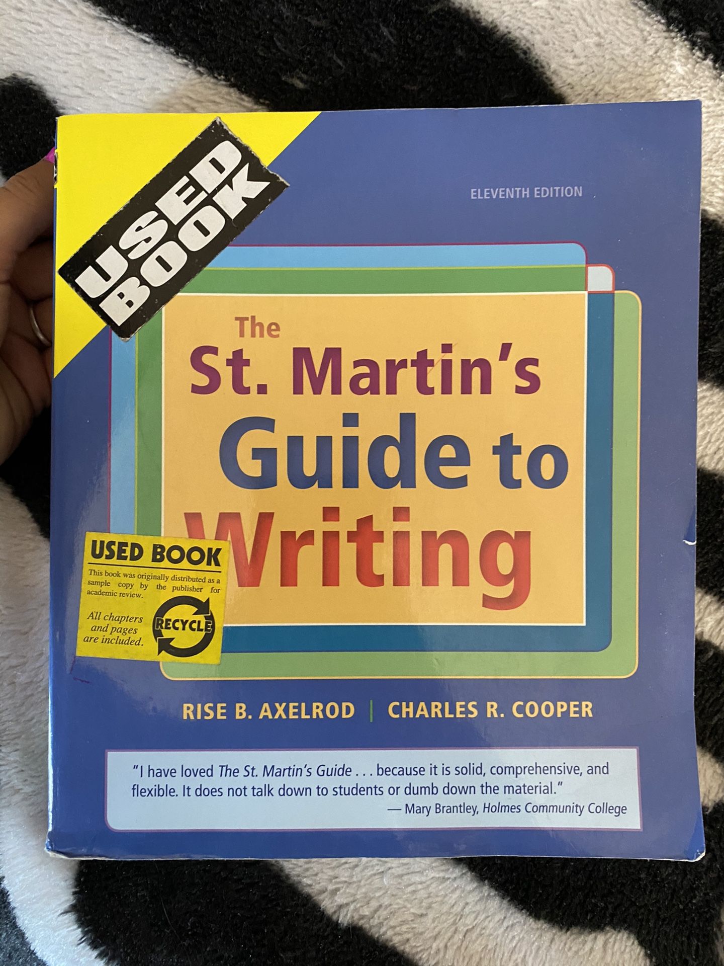 The St. Martins guide to writing (college book)