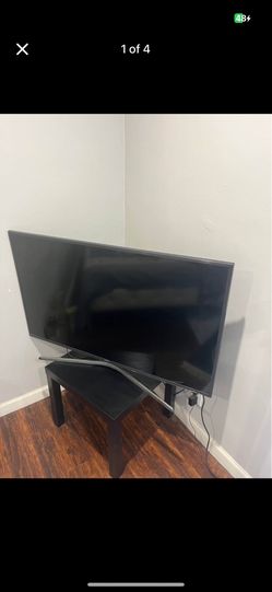 Samsung Tv With Table