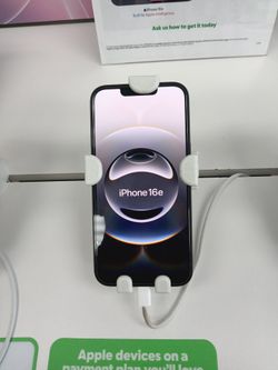 Phone 16e