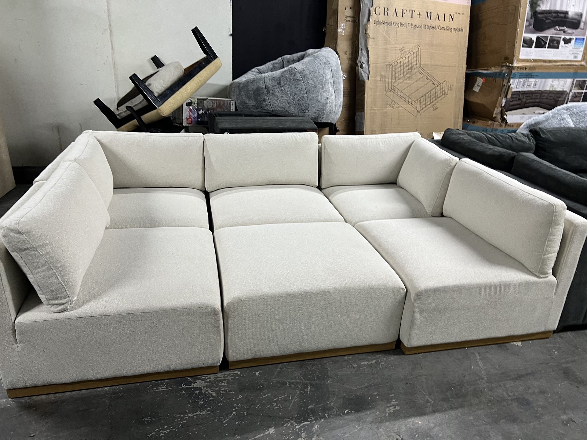 SECTIONAL COUCH SOFA