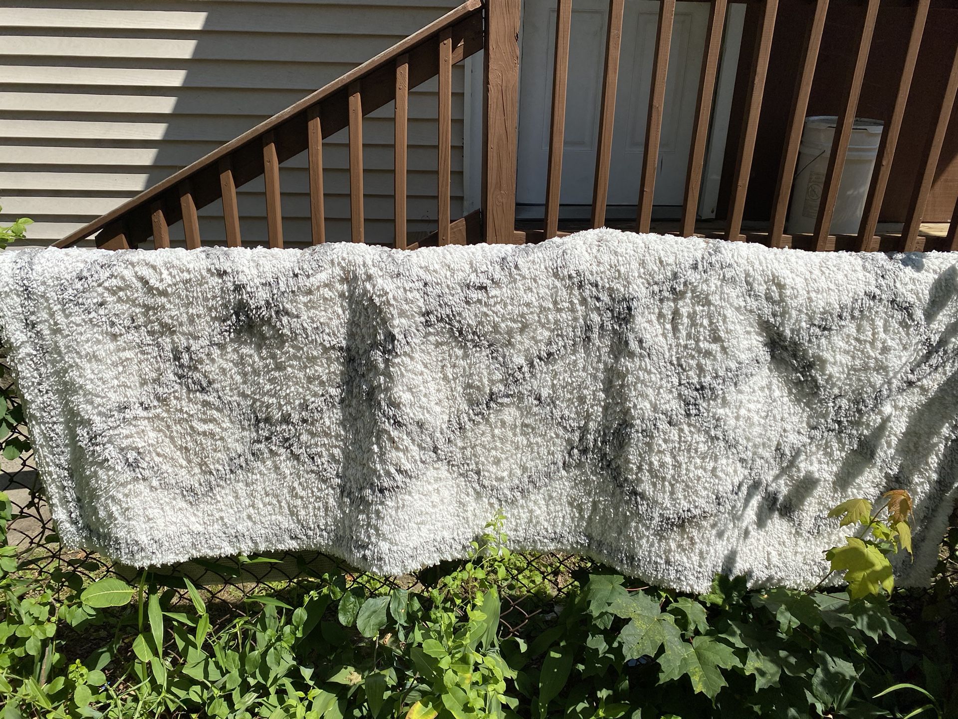 Rug