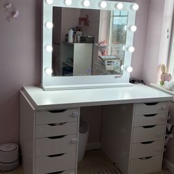 Makeup Vanity 