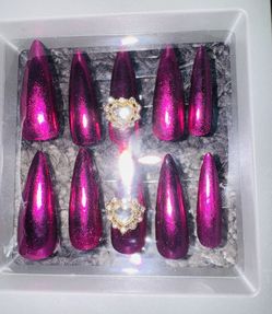 Pink Chrome Press Ons