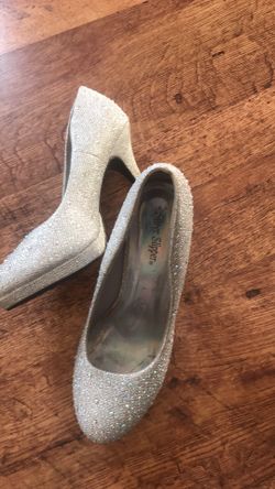 Women’s silver sparkle high heels