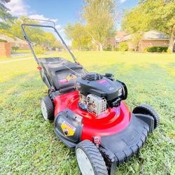 Troy Bilt 21” / 4.50HP / 125cc Gas Push Mower 