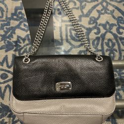 Michael kors leather bag with silver chain
