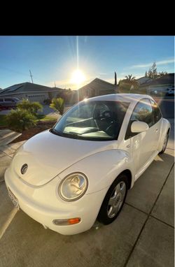 2000 Volkswagen New Beetle