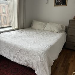 Tuft and Needle Queen Mattress 