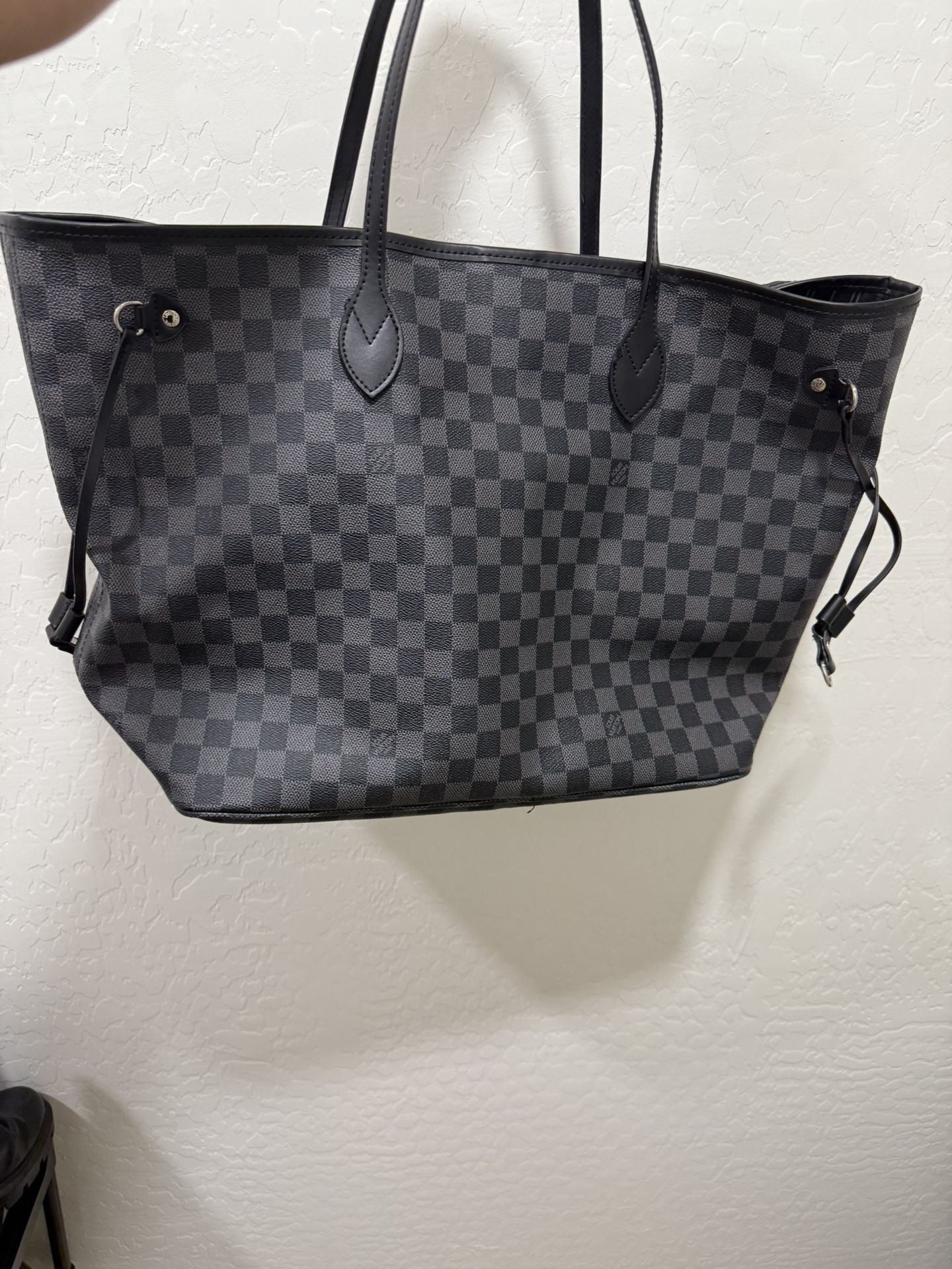 LV Purse