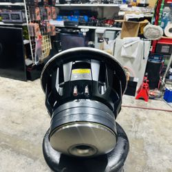 JL Audio 13W7AE-D1.5